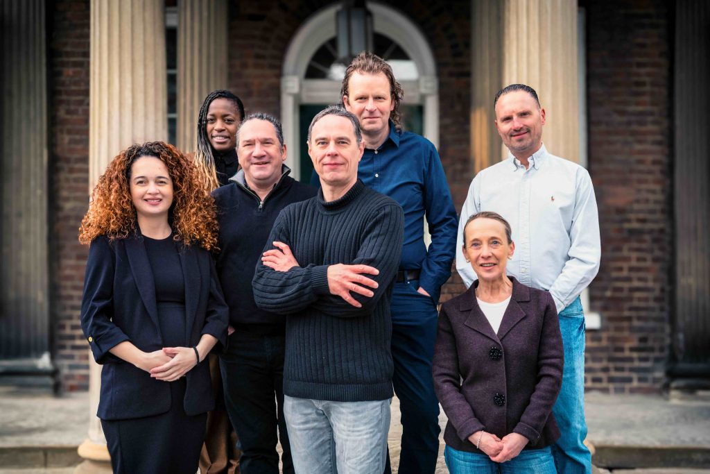 Photo de groupe de la liste Français de l’Ontario et du Manitoba - Écologistes, solidaires et engagés, agir ensemble pour l’avenir.